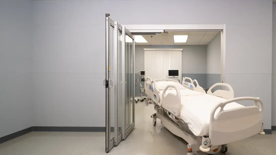 ProCare™ 8500 ICU Door