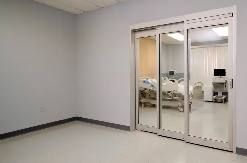 _DSF2222-hero cropped