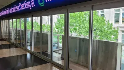 Seattle Monorail Platform Screen Doors